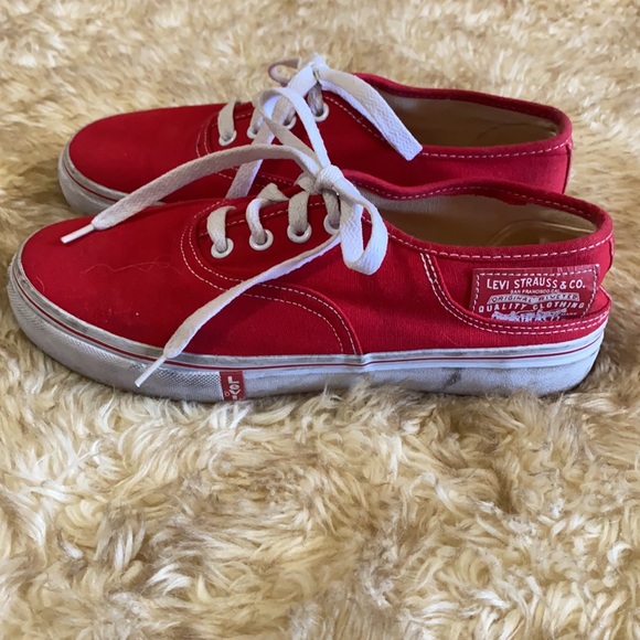 Red Low Cut Levi’s Sneakers - Picture 2 of 9